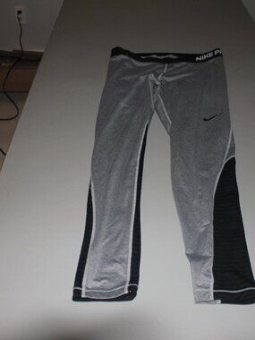 Grey Nike Pro Leggings Size Large
